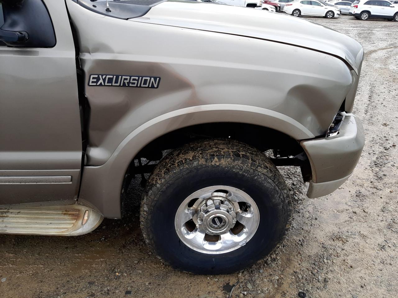 Photo 9 from auction – 2004 FORD EXCURSION with VIN 1FMNU43SX4EC84949