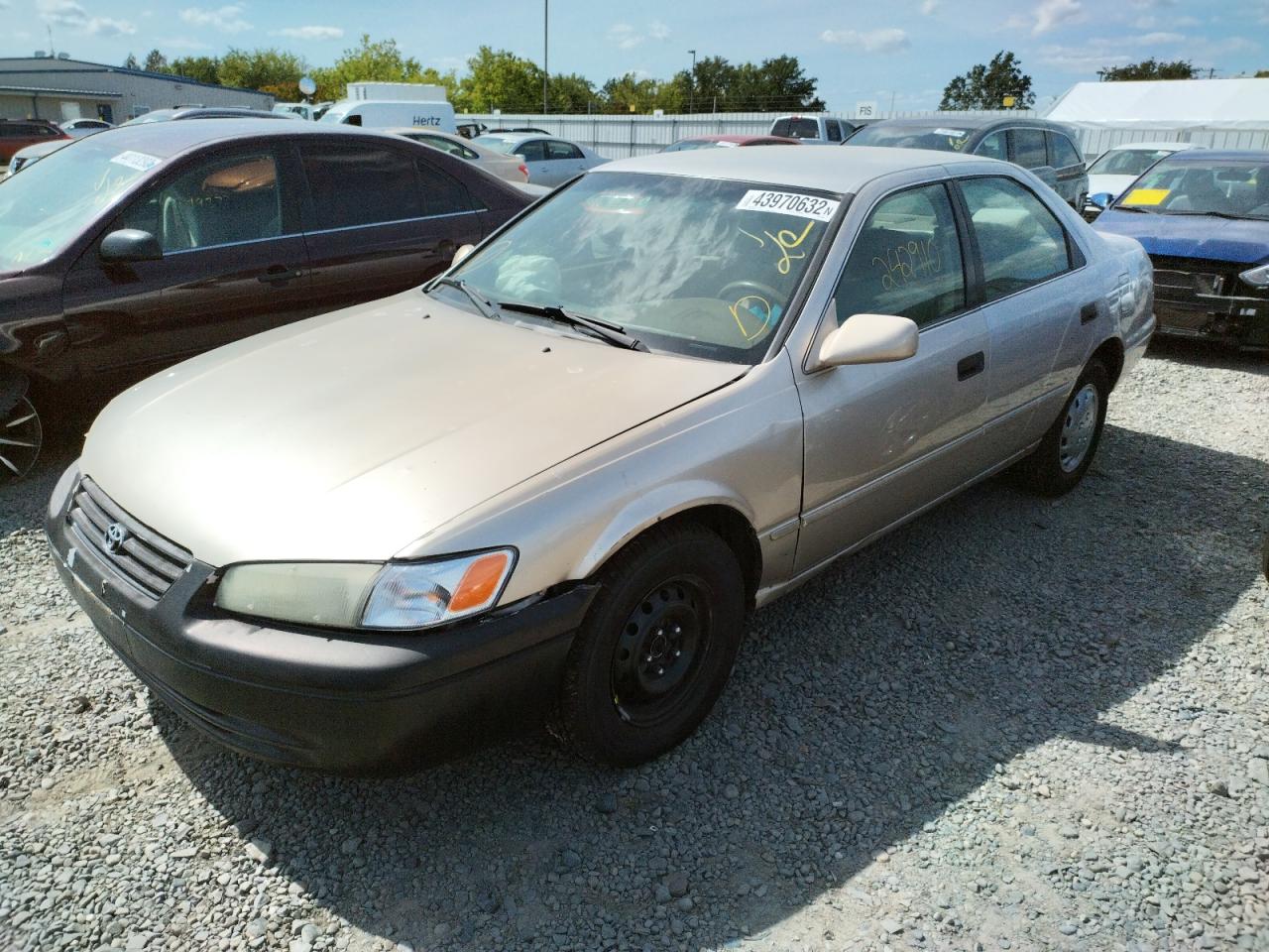 Photo 2 from auction – 1998 TOYOTA CAMRY CE with VIN 4T1BG22K9WU204792