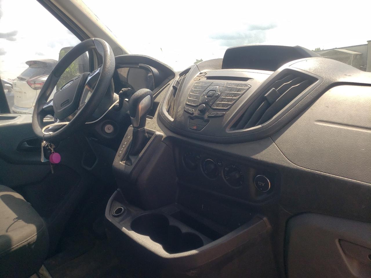Photo 9 from auction – 2019 FORD TRANSIT T- with VIN 1FTYR2CM9KKB07994
