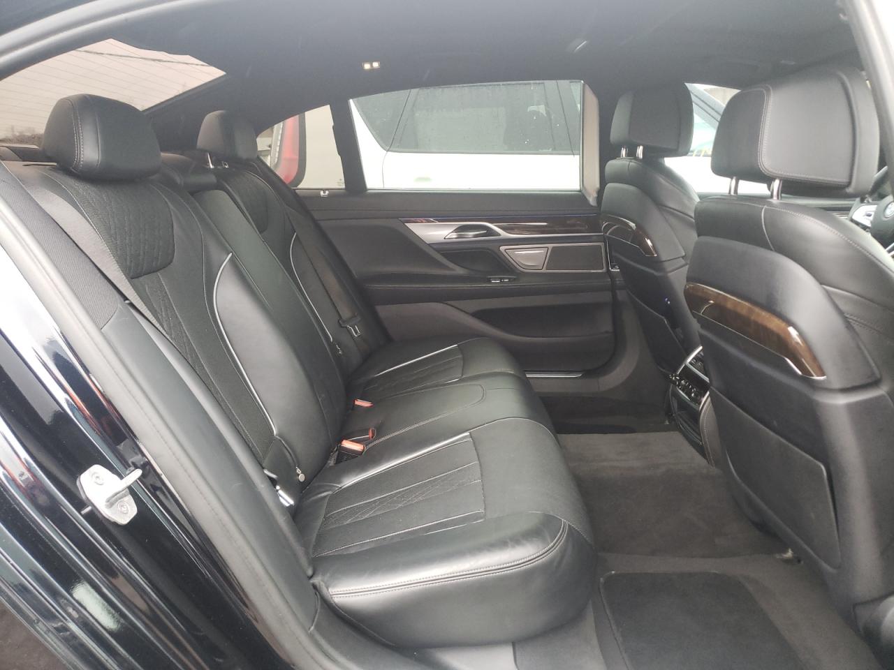 Photo 6 from auction – 2017 BMW 750 XI with VIN WBA7F2C54HG421395