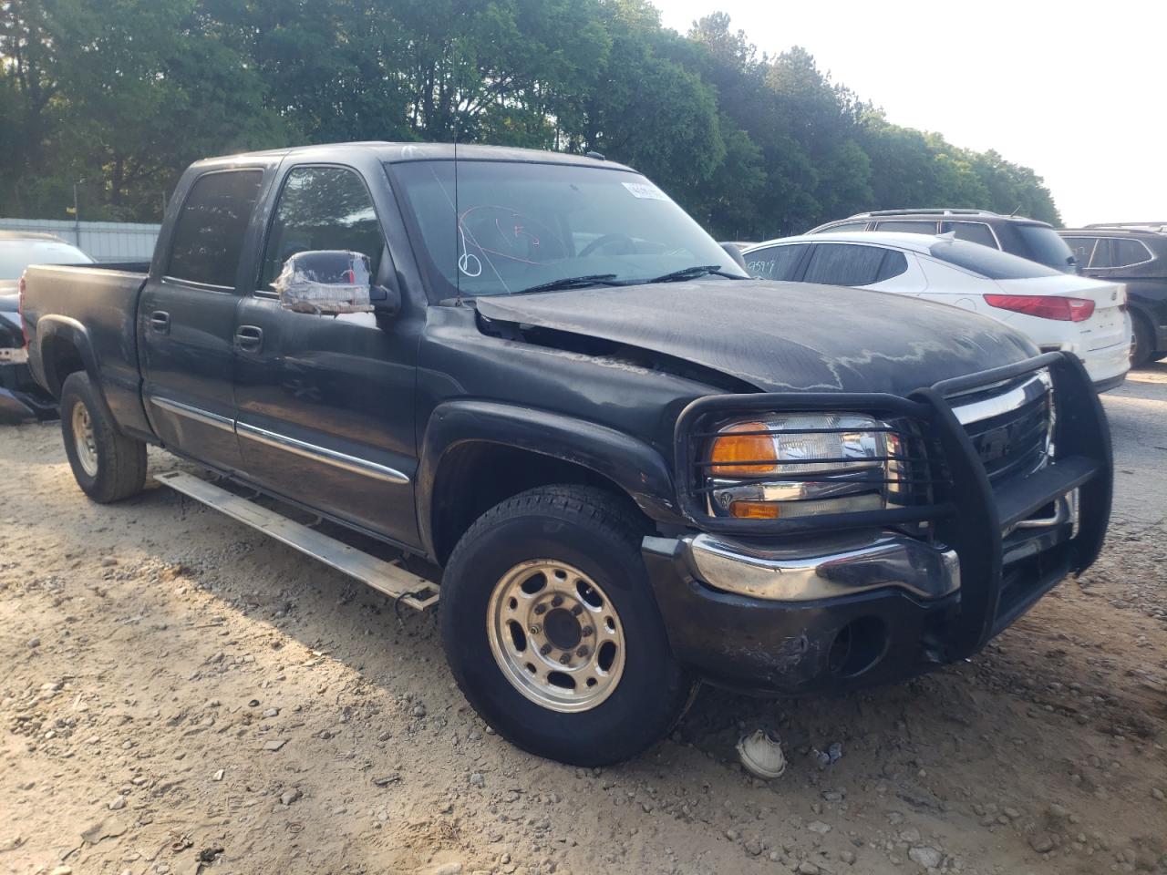 GMC SIERRA C15 2003 with VIN 1GTGC13U43F211665 - Photo from auction