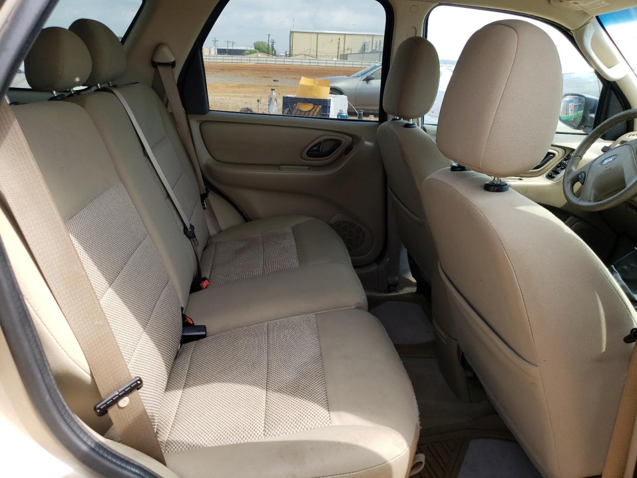 Photo 6 from auction – 2007 FORD ESCAPE XLT with VIN 1FMYU03177KB09965