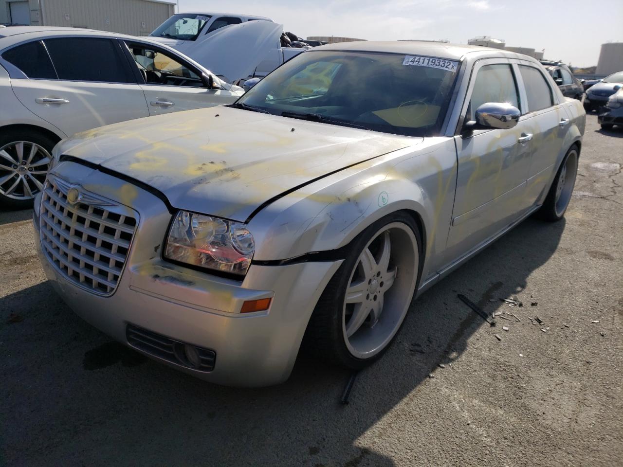 Photo 2 from auction – 2006 CHRYSLER 300 with VIN 2C3KA43R86H223676