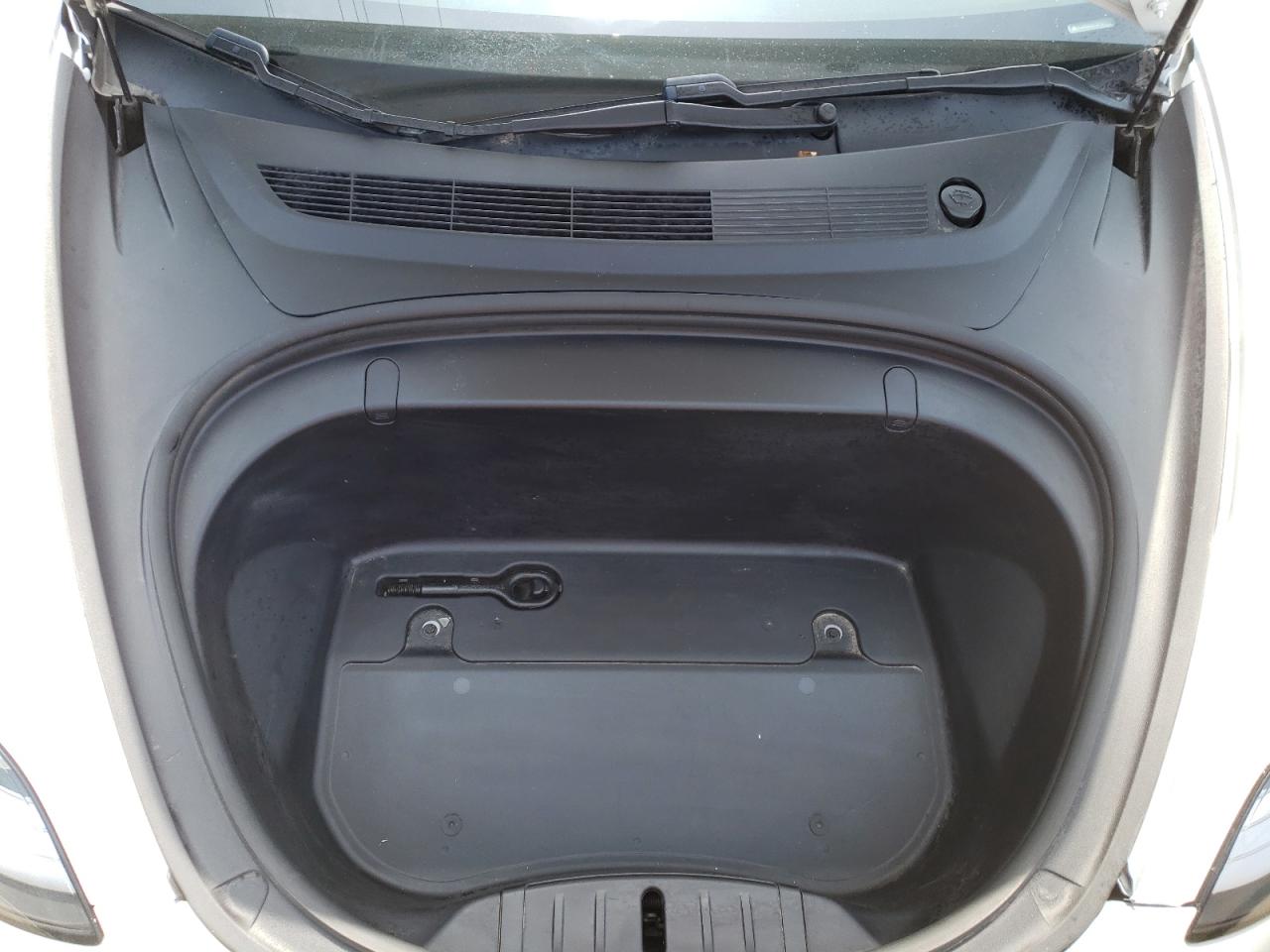 Photo 7 from auction – 2019 TESLA MODEL 3 with VIN 5YJ3E1EB5KF387924