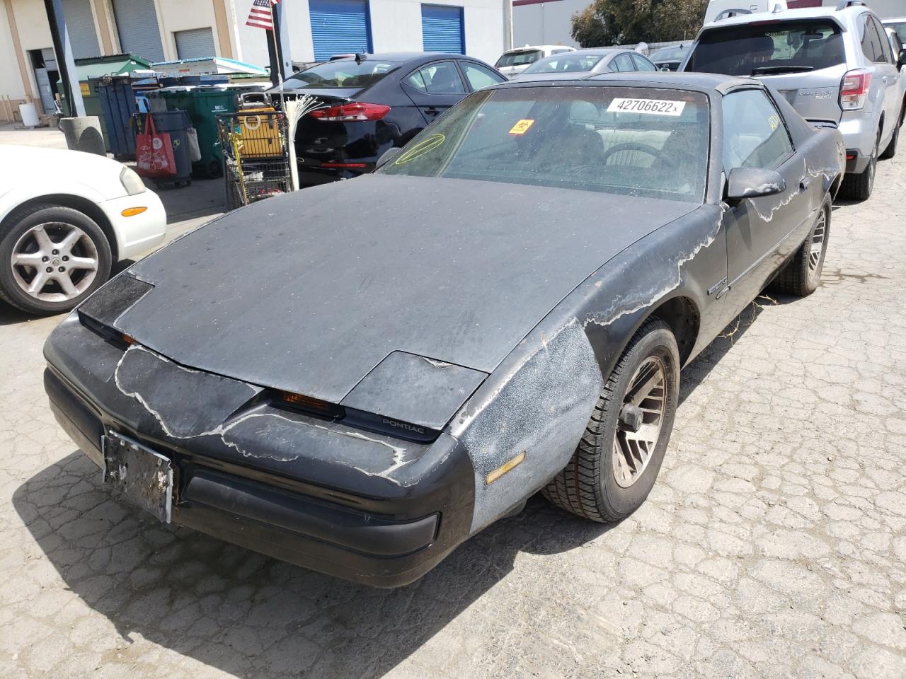 Photo 2 from auction – 1989 PONTIAC FIREBIRD with VIN 1G2FS21S0KL227596