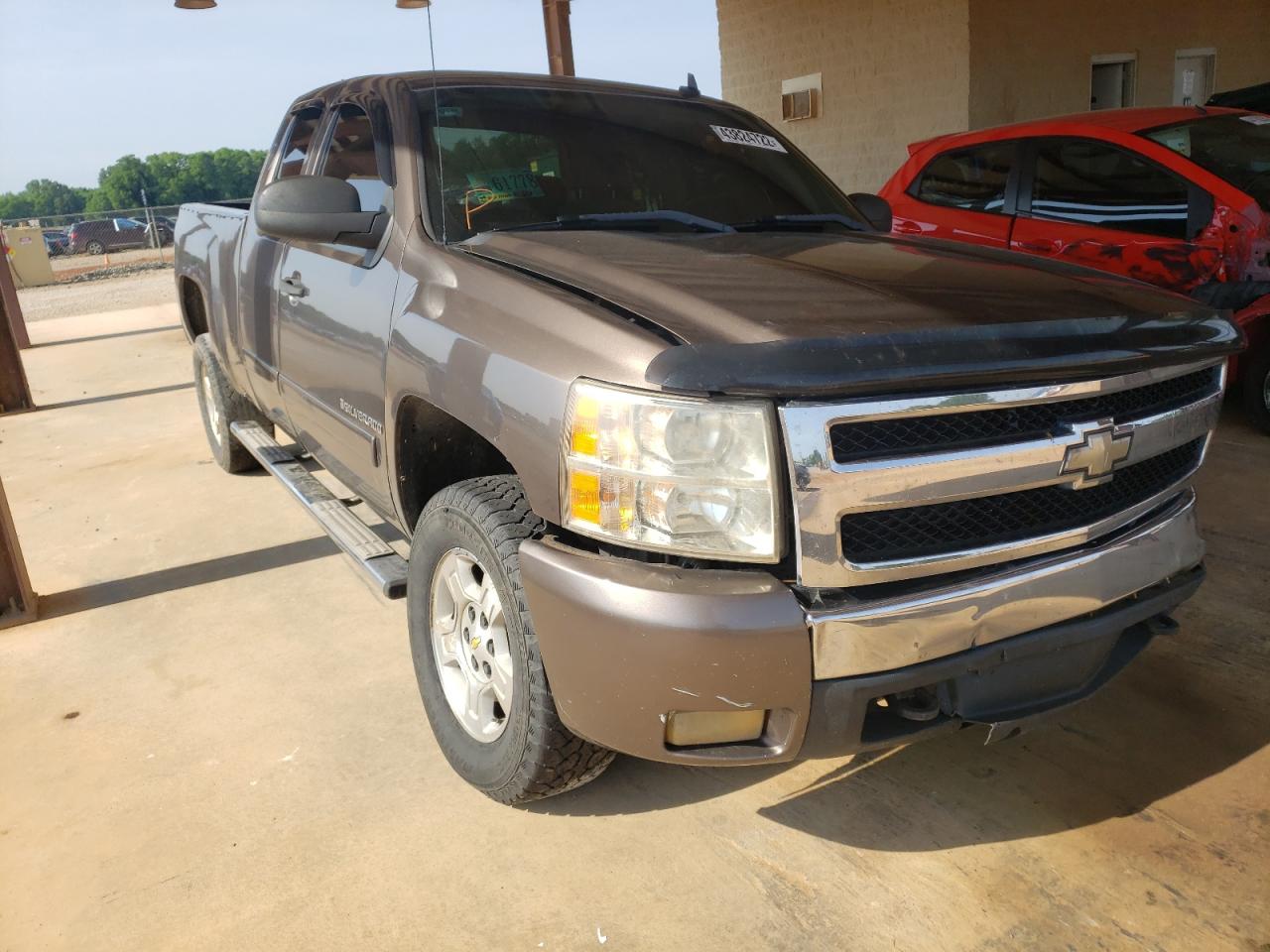 CHEVROLET SILVERADO 2007 with VIN 2GCEC19C971624992 - Photo from auction
