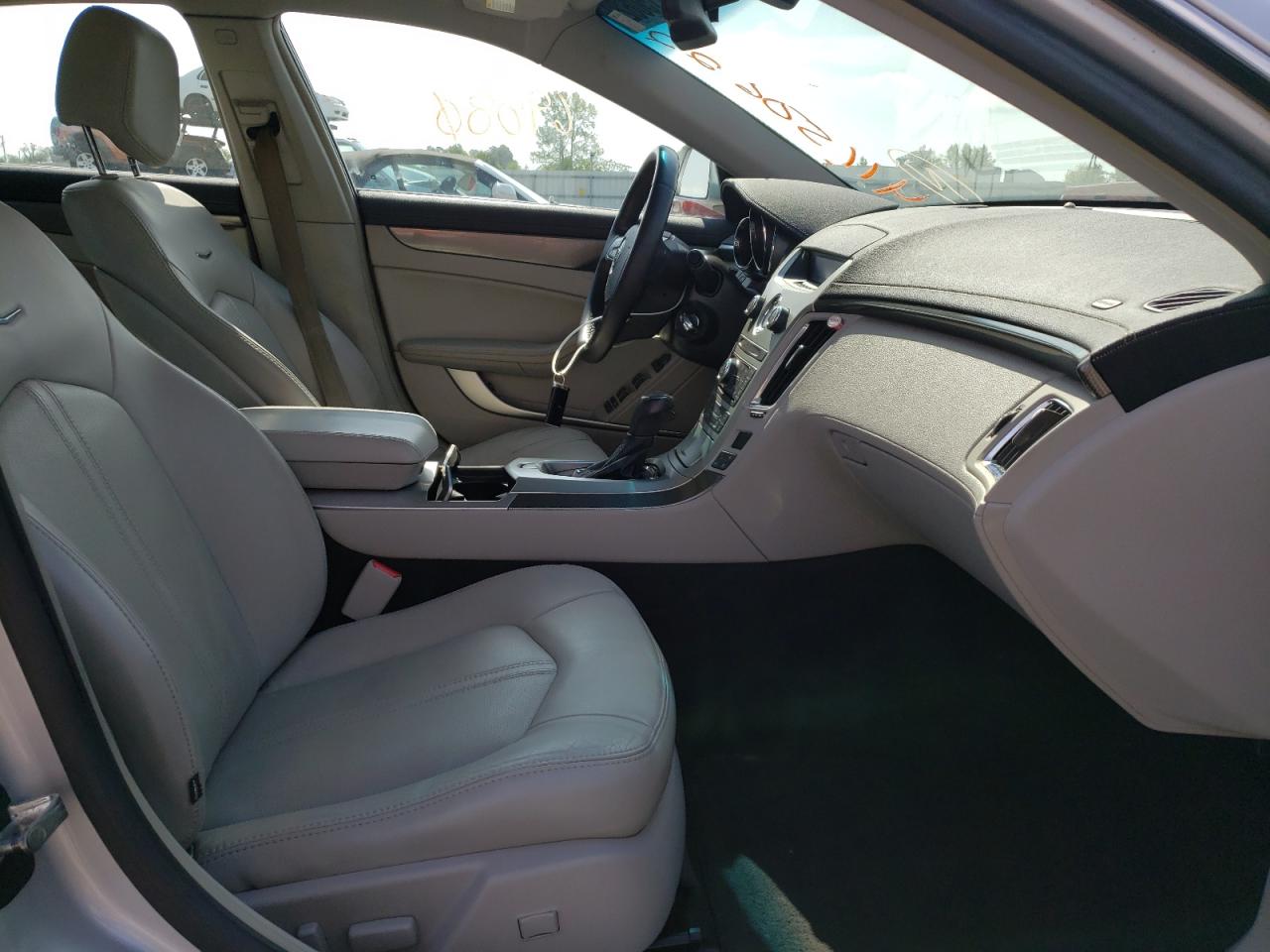 Photo 5 from auction – 2009 CADILLAC CTS with VIN 1G6DF577990165478