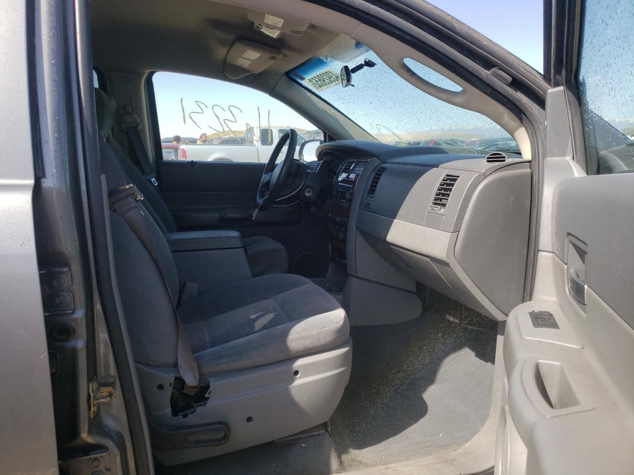 Photo 5 from auction – 2005 DODGE DURANGO SL with VIN 1D4HB48D75F522997