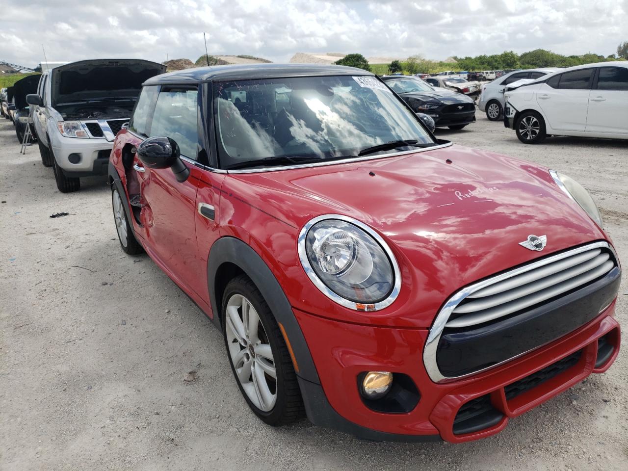 MINI COOPER 2015 with VIN WMWXM5C51F3A57130 - Photo from auction
