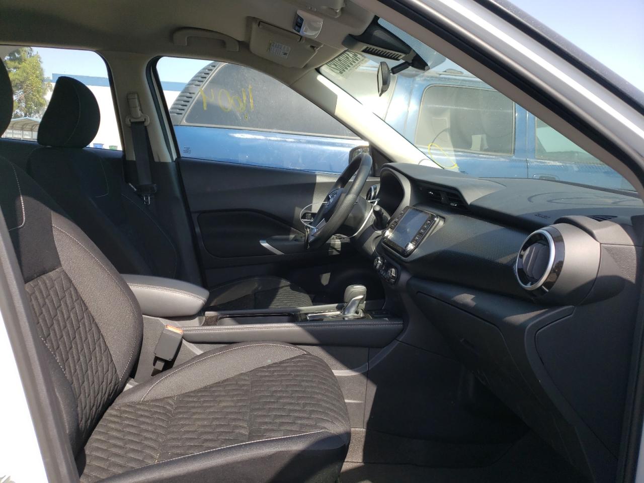 Photo 5 from auction – 2022 NISSAN KICKS with VIN 3N1CP5CV0NL479529