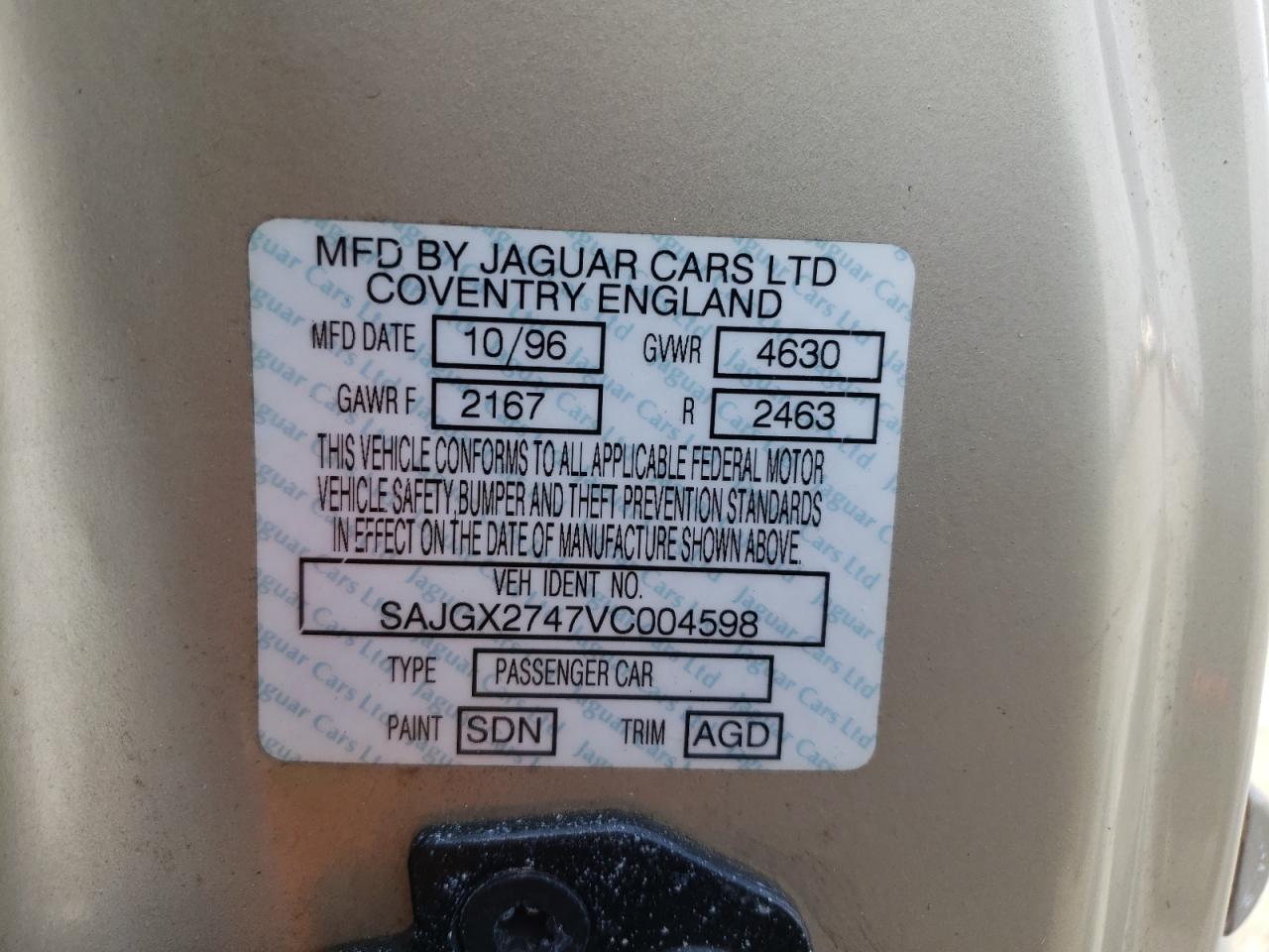 Photo 10 from auction – 1997 JAGUAR XK8 with VIN SAJGX2747VC004598