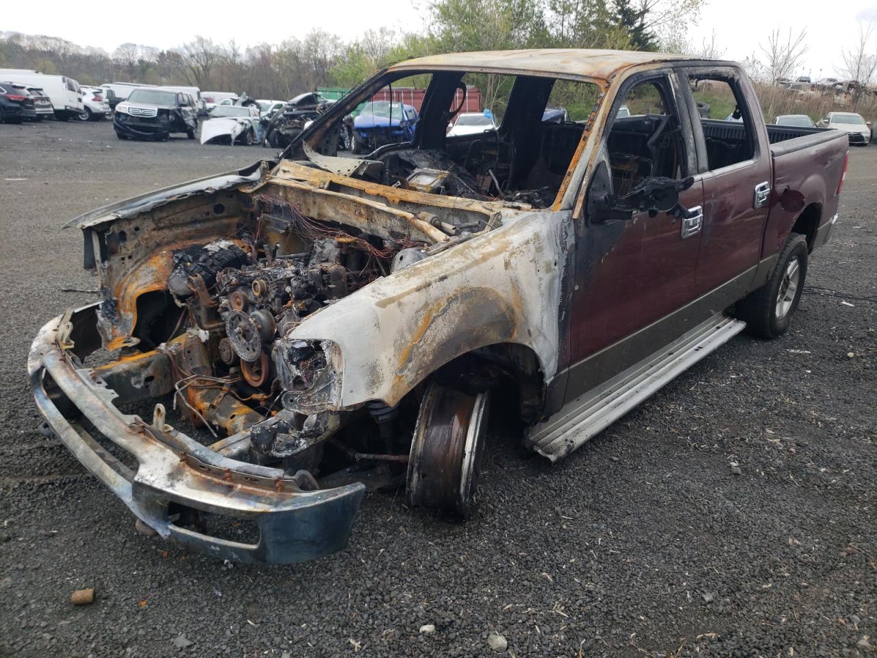 Photo 2 from auction – 2004 FORD F150 SUPER with VIN 1FTRW14W64KC45471