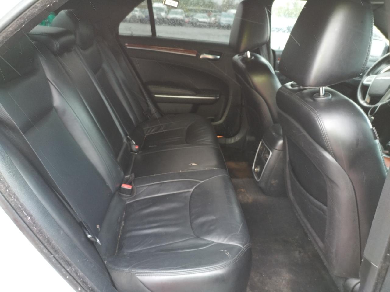 Photo 6 from auction – 2014 CHRYSLER 300 with VIN 2C3CCAAG4EH232467