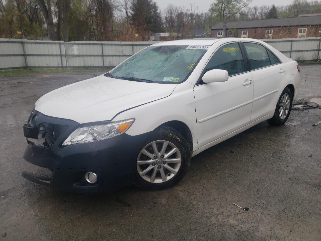 Photo 2 from auction – 2011 TOYOTA CAMRY BASE with VIN 4T4BF3EKXBR182161