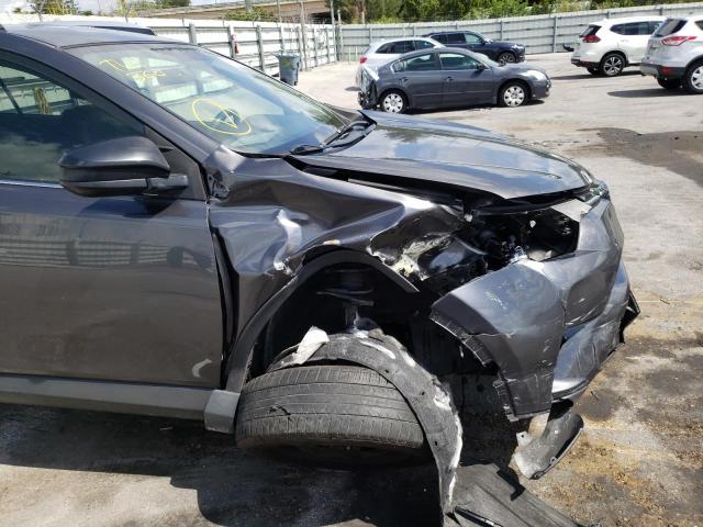 Photo 9 from auction – 2016 TOYOTA RAV4 LE with VIN JTMZFREV1GJ062901