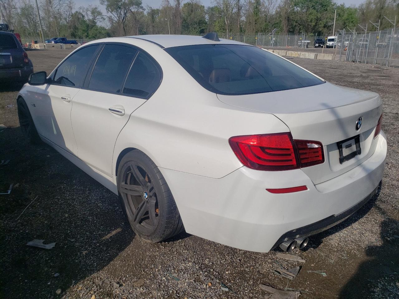 Photo 3 from auction – 2011 BMW 528 I with VIN WBAFR1C55BC738114