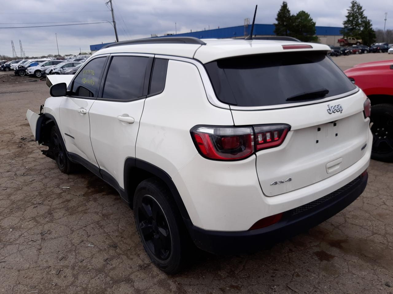 Photo 3 from auction – 2018 JEEP COMPASS LA with VIN 3C4NJDBB1JT206635