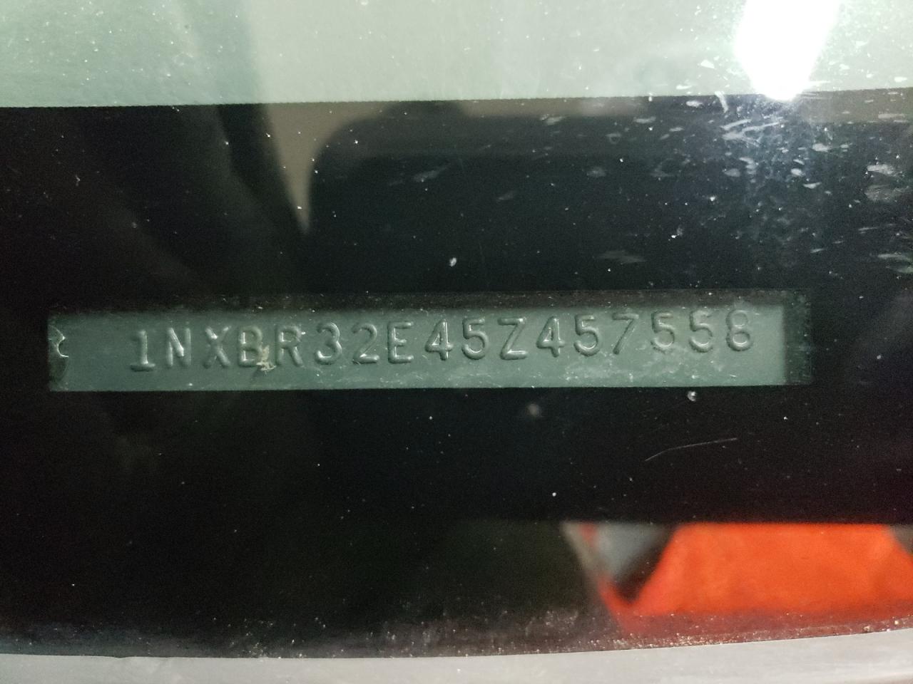 Photo 10 from auction – 2005 TOYOTA COROLLA with VIN 1NXBR32E45Z457558