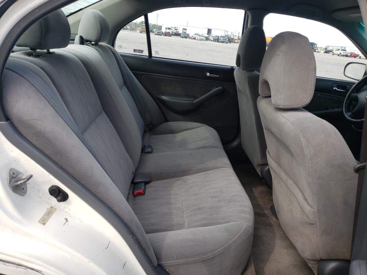 Photo 6 from auction – 2003 HONDA CIVIC LX with VIN 2HGES16503H623385