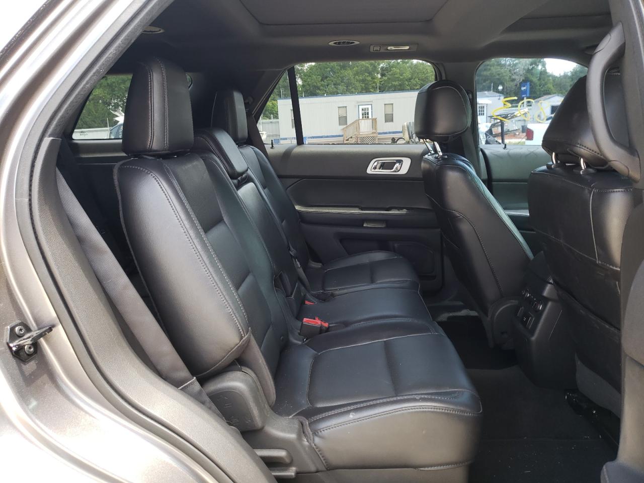 Photo 6 from auction – 2012 FORD EXPLORER L with VIN 1FMHK7F8XCGA99162
