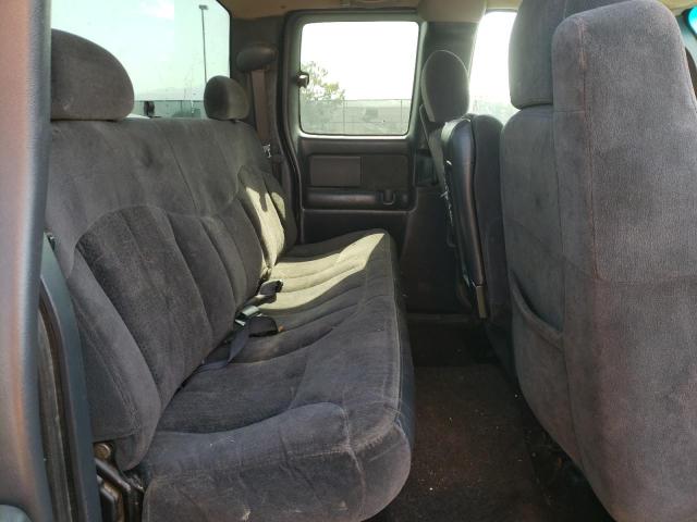 Photo 6 from auction – 2002 CHEVROLET SILVERADO with VIN 2GCEC19V721180506
