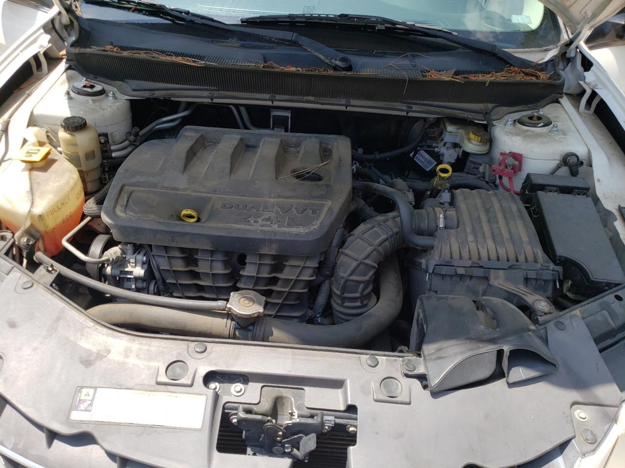 Photo 7 from auction – 2010 CHRYSLER SEBRING TO with VIN 1C3CC4FB4AN198045