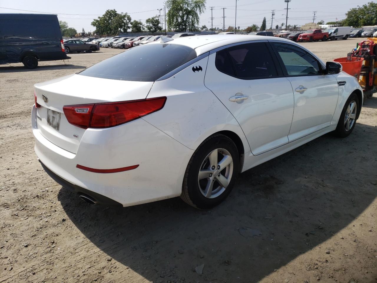Фото 4 с аукциона – 2015 KIA OPTIMA LX с VIN KNAGM4A71F5661731