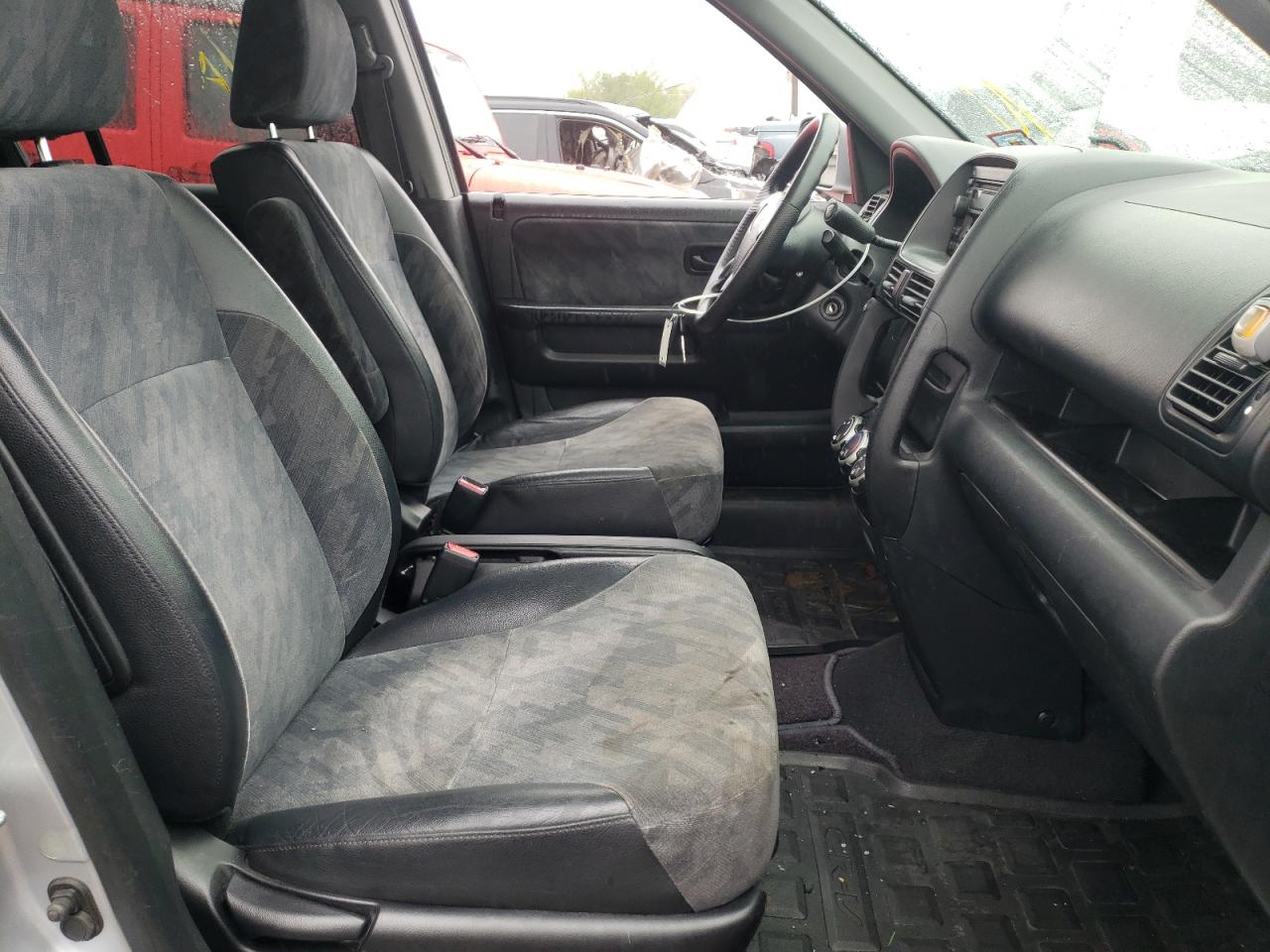 Photo 5 from auction – 2003 HONDA CR-V EX with VIN SHSRD78823U109167