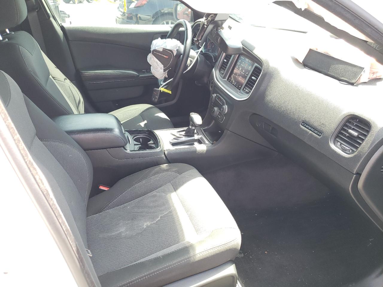 Photo 5 from auction – 2016 DODGE CHARGER SE with VIN 2C3CDXBG1GH277464