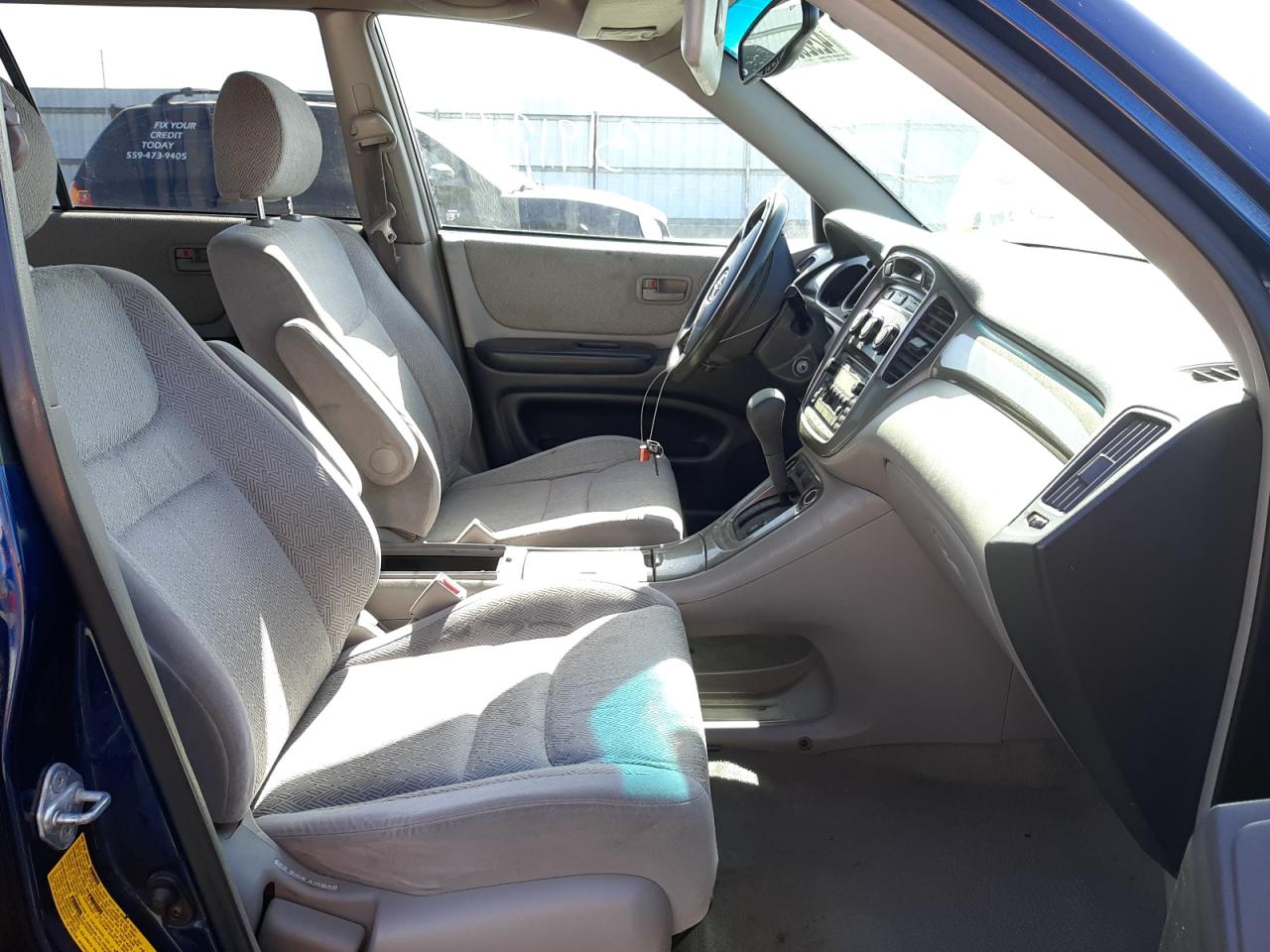 Photo 5 from auction – 2003 TOYOTA HIGHLANDER with VIN JTEGD21A230049027