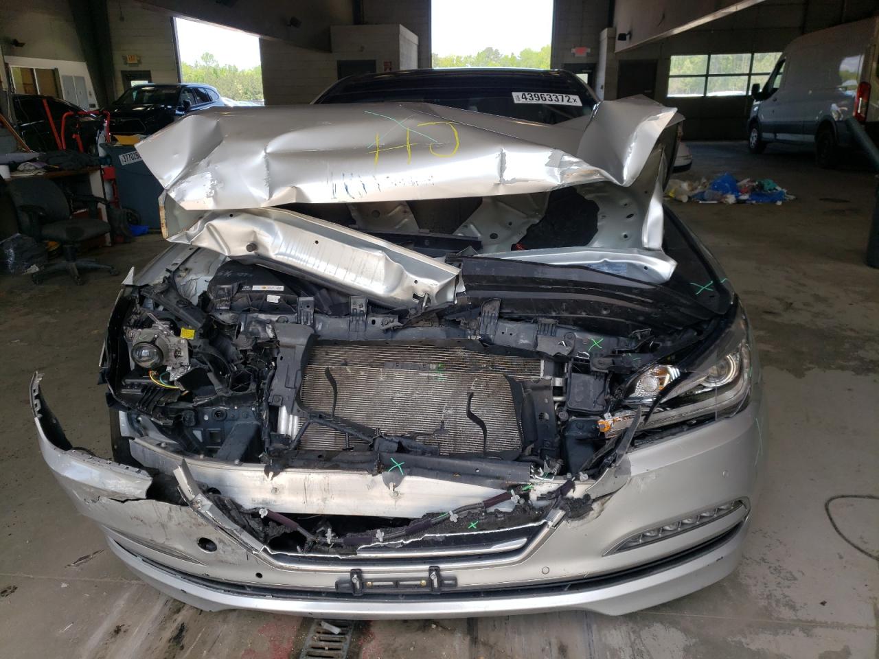 Photo 9 from auction – 2016 HYUNDAI GENESIS 3. with VIN KMHGN4JE7GU115081