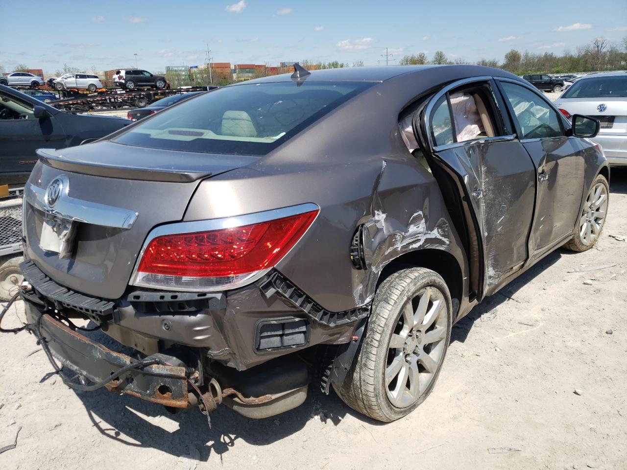 Photo 4 from auction – 2010 BUICK LACROSSE C with VIN 1G4GE5GV3AF275063