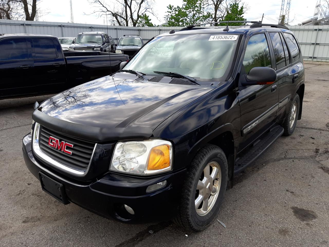 Photo 2 from auction – 2005 GMC ENVOY with VIN 1GKDT13S852129647