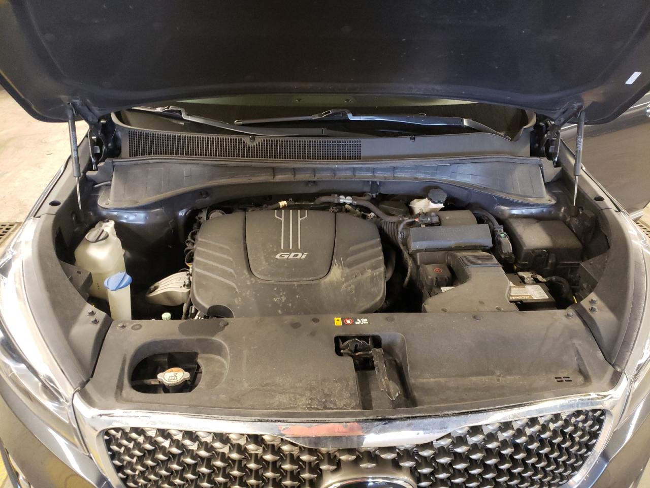 Photo 7 from auction – 2018 KIA SORENTO SX with VIN 5XYPKDA56JG385103