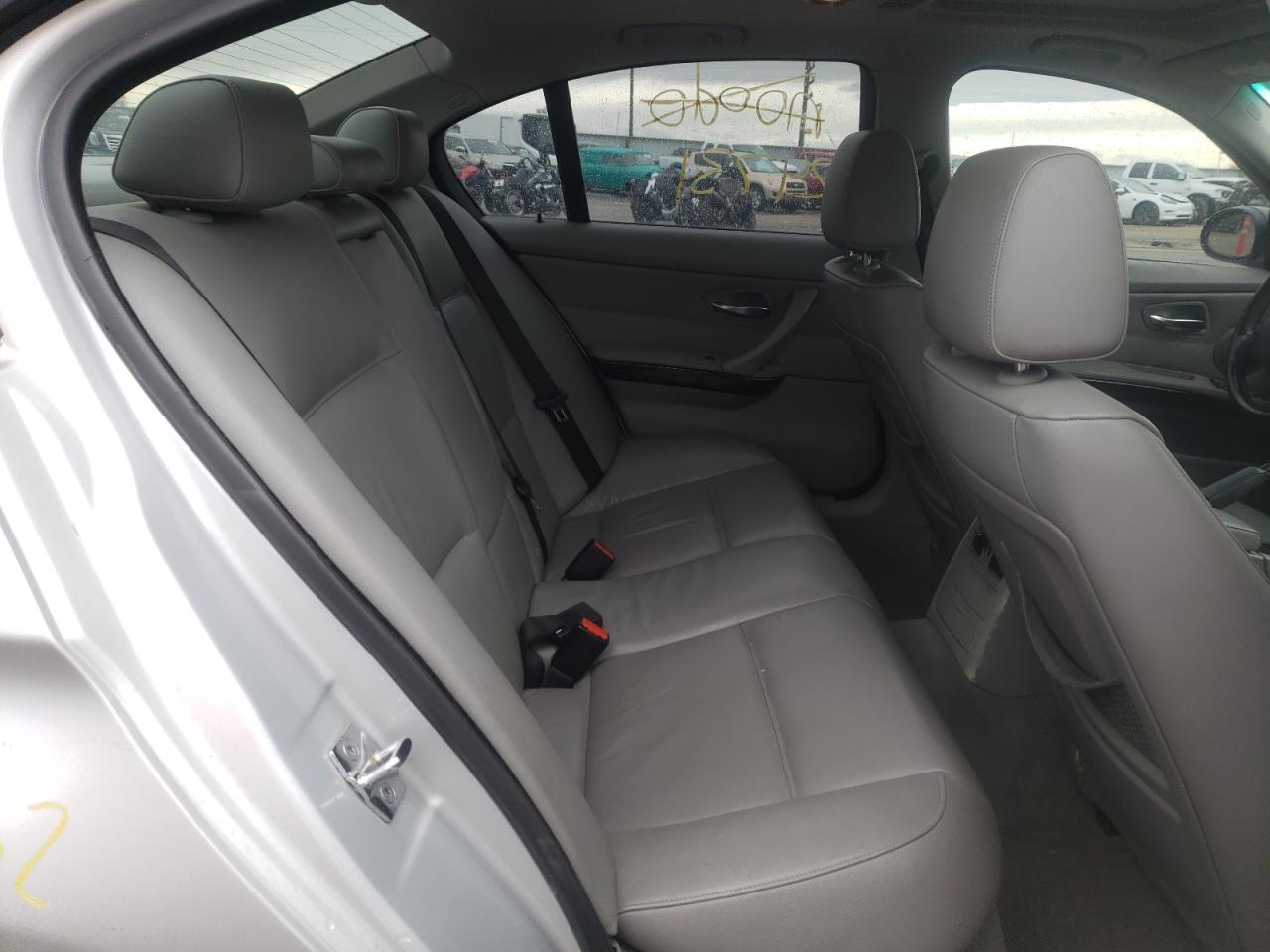 Photo 6 from auction – 2006 BMW 325 XI with VIN WBAVD13536KV05807