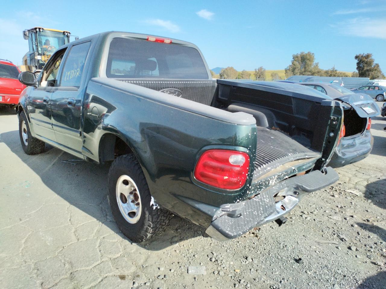 Photo 3 from auction – 2003 FORD F150 SUPER with VIN 1FTRW07613KC50369