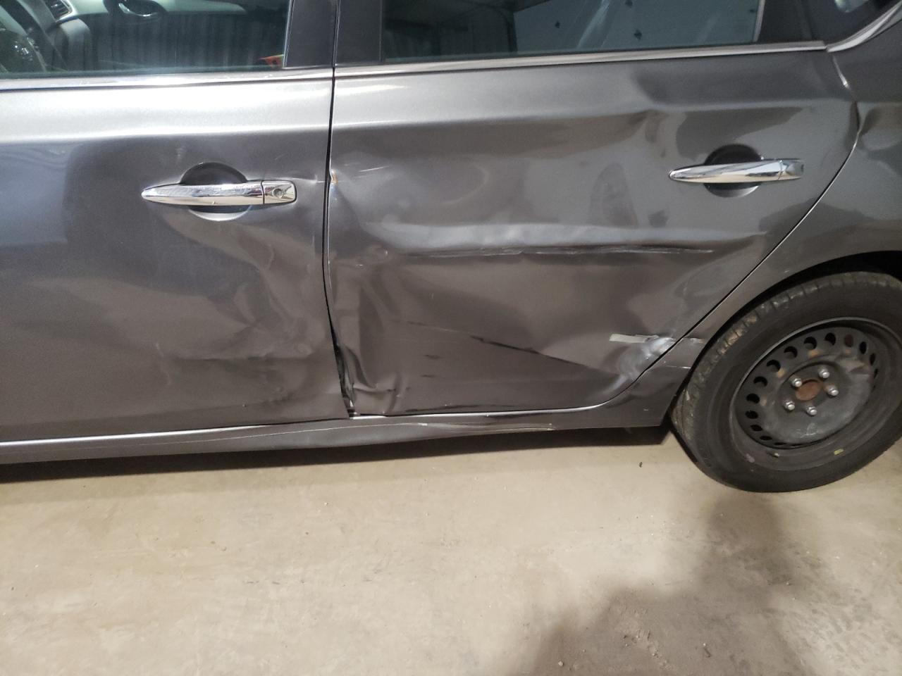 Photo 9 from auction – 2017 NISSAN SENTRA S with VIN 3N1AB7AP1HY244604