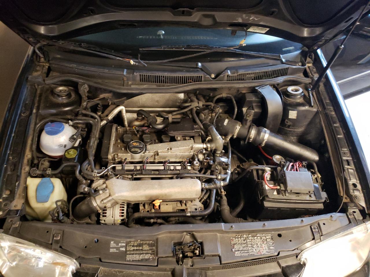 Photo 7 from auction – 2004 VOLKSWAGEN JETTA GLS with VIN 3VWSE69M74M027733