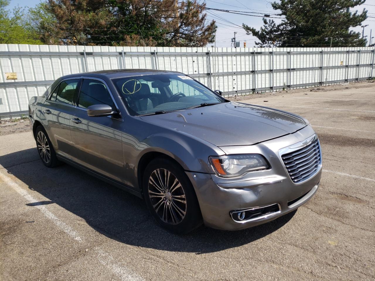 CHRYSLER 300 S 2012 with VIN 2C3CCAJT8CH137369 - Photo from auction