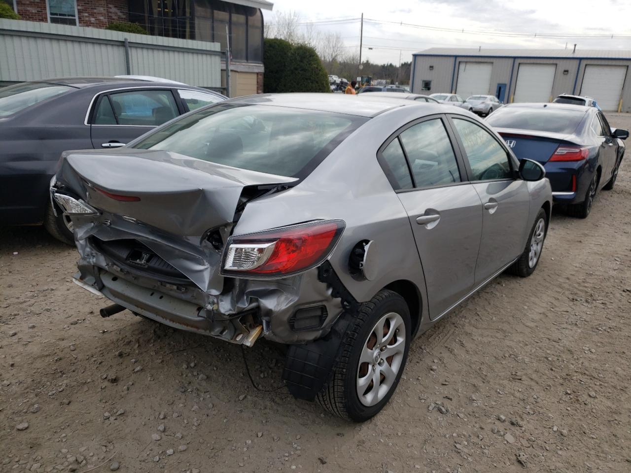 Photo 4 from auction – 2013 MAZDA 3 I with VIN JM1BL1TGXD1851298