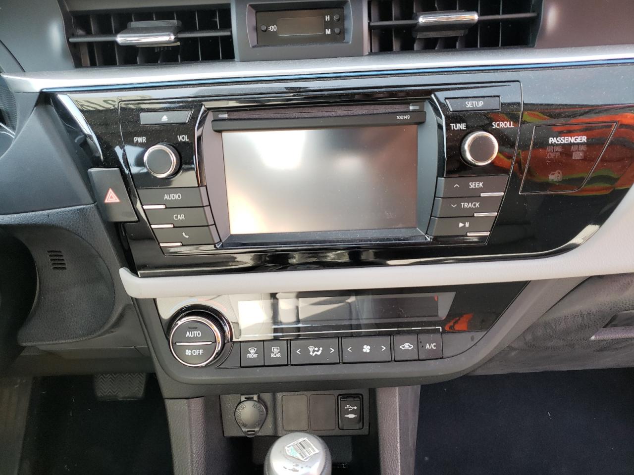 Photo 9 from auction – 2015 TOYOTA COROLLA L with VIN 5YFBURHE4FP356225