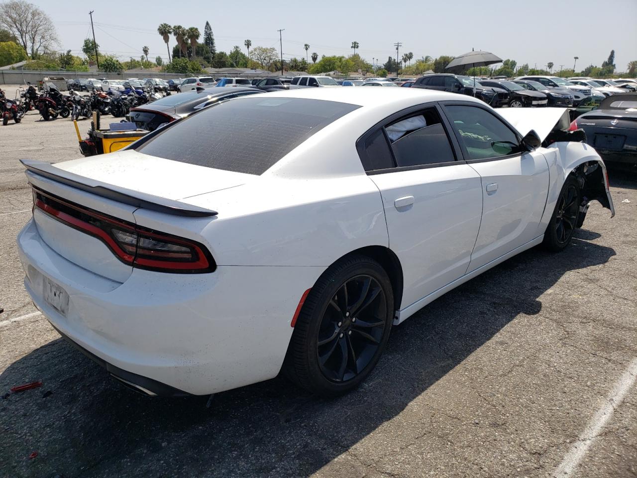 Photo 4 from auction – 2016 DODGE CHARGER SE with VIN 2C3CDXBG1GH277464