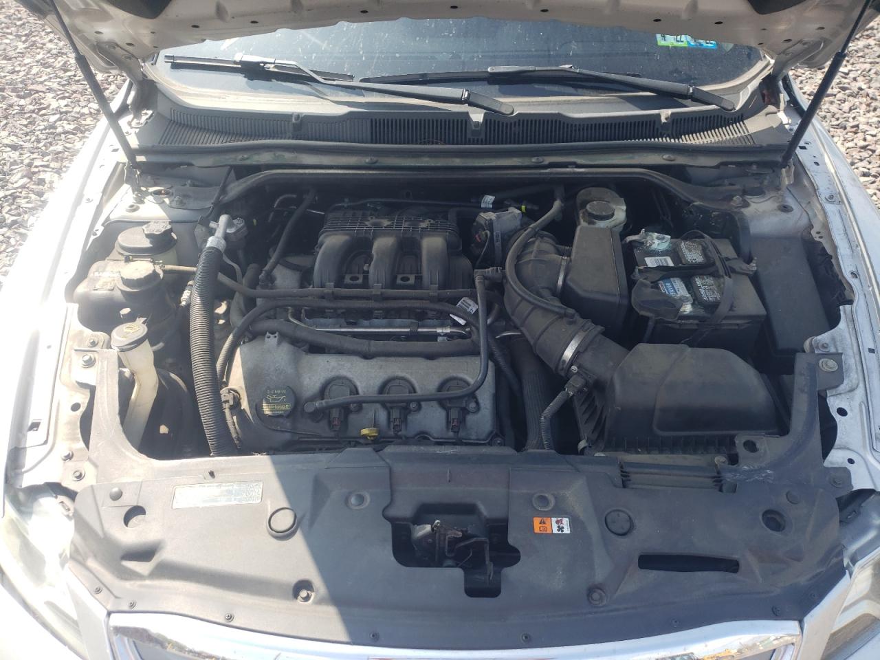 Photo 7 from auction – 2011 FORD TAURUS SE with VIN 1FAHP2DW4BG127570
