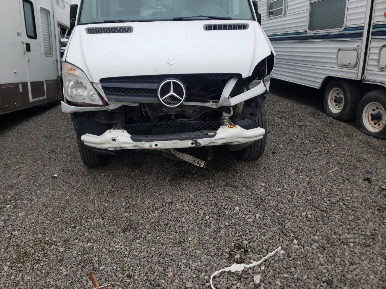 Photo 9 from auction – 2012 MERCEDES-BENZ SPRINTER 3 with VIN WDAPF4CC9C9502437