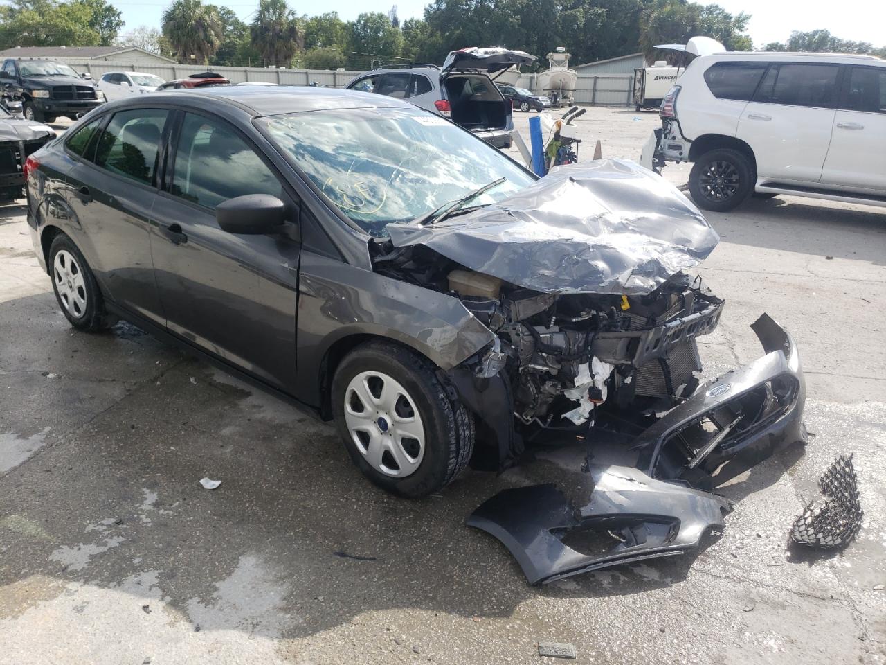 FORD FOCUS S 2018 with VIN 1FADP3E21JL266206 - Photo from auction