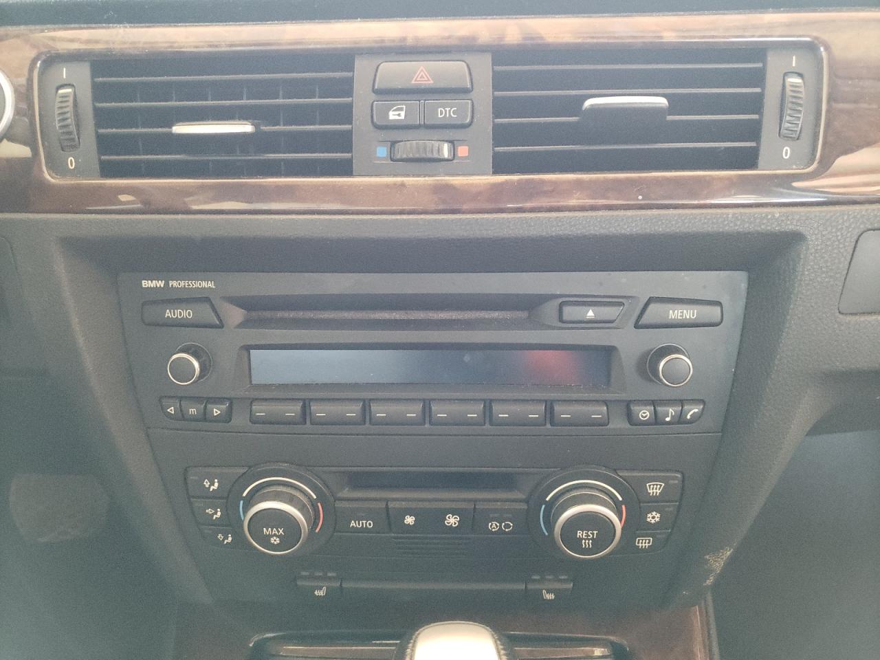 Zdjęcie 9 z aukcji – 2009 BMW 328 I z VIN WBAPH77579NL83837