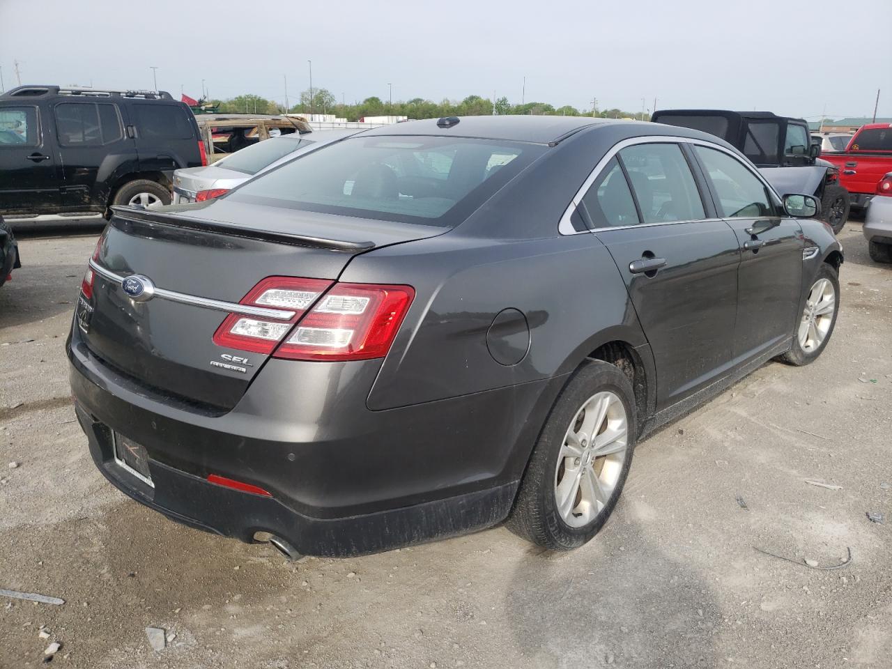 Photo 4 from auction – 2017 FORD TAURUS SEL with VIN 1FAHP2E88HG120680