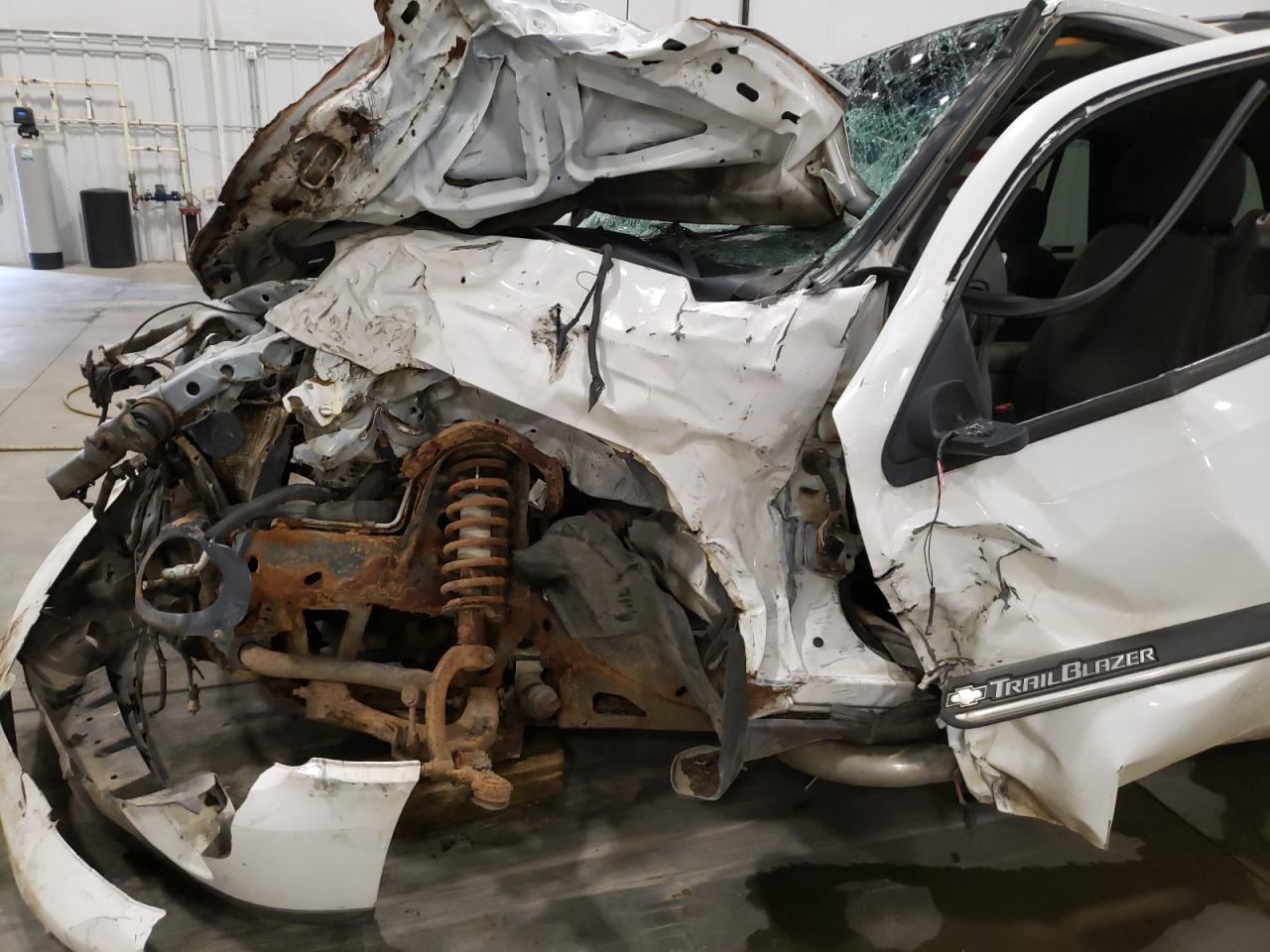 Photo 10 from auction – 2002 CHEVROLET TRAILBLAZE with VIN 1GNDT13S222258448