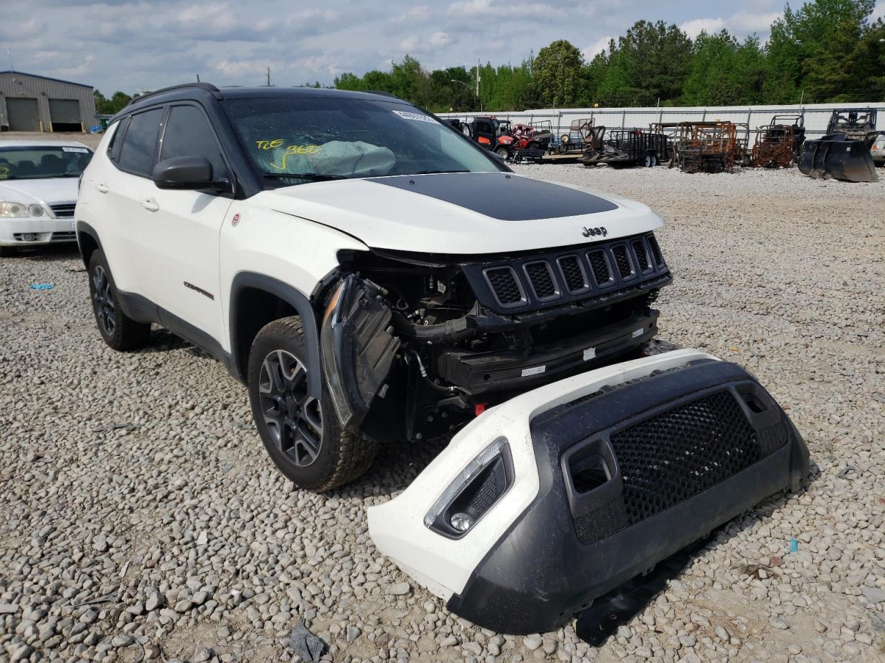 JEEP COMPASS TR 2019 with VIN 3C4NJDDB0KT650524 - Photo from auction