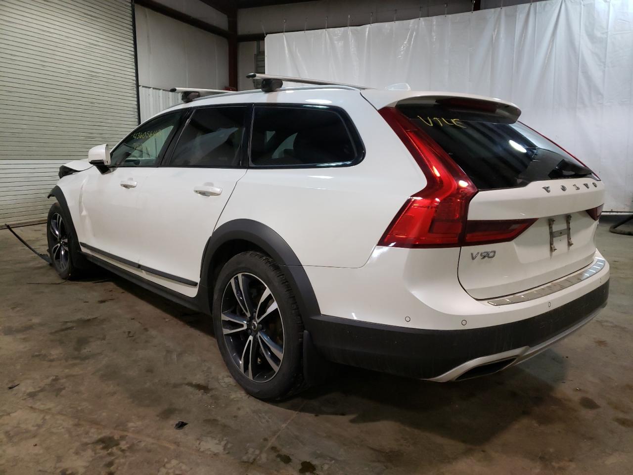 Photo 3 from auction – 2018 VOLVO V90 CROSS with VIN YV4102NK4J1022862